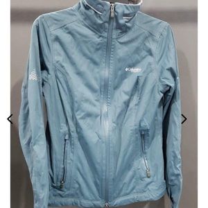 Columbia women’s light blue raincoat size medium